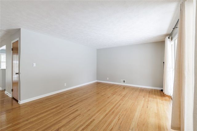 174 Shale Drive, Greece, NY 14615