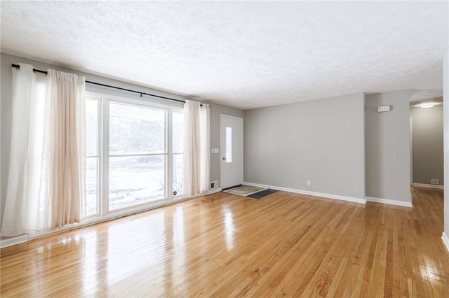 174 Shale Drive, Greece, NY 14615