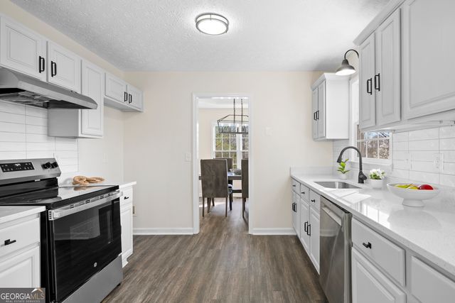 314 Calusa Place, Ball Ground, GA 30107