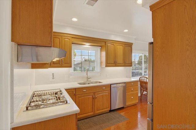 1521 Melody Lane, Fullerton, CA 92831