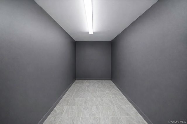 4 2nd Street, Woodbury, NY 11797