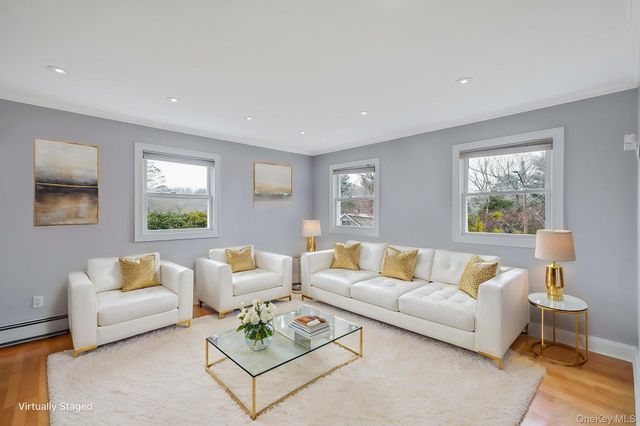 4 2nd Street, Woodbury, NY 11797