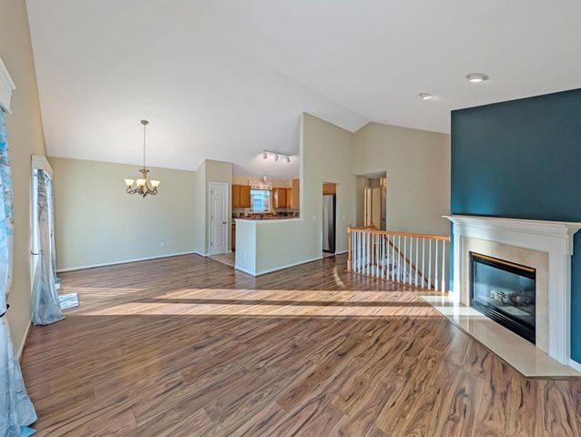 7472 Hampton Lane, Shakopee, MN 55379
