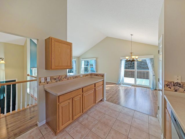 7472 Hampton Lane, Shakopee, MN 55379
