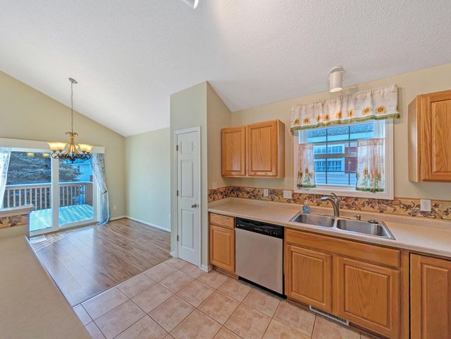 7472 Hampton Lane, Shakopee, MN 55379