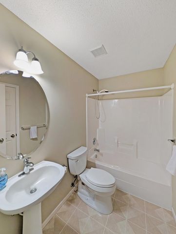 7472 Hampton Lane, Shakopee, MN 55379