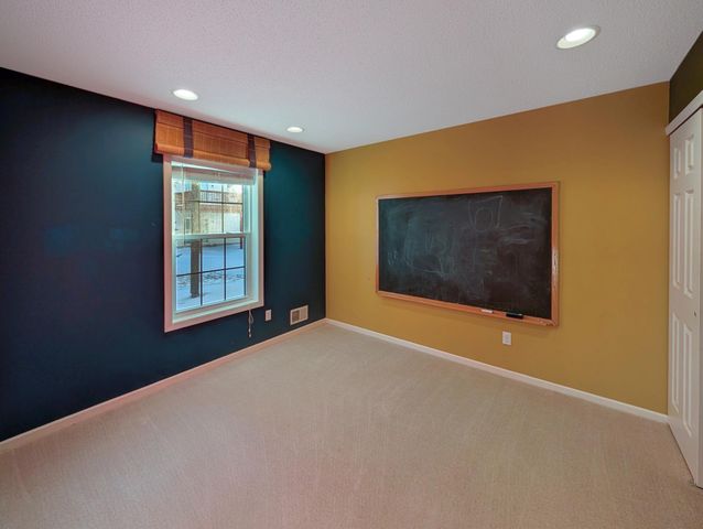 7472 Hampton Lane, Shakopee, MN 55379