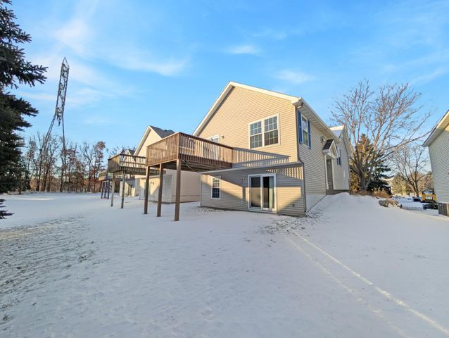 7472 Hampton Lane, Shakopee, MN 55379