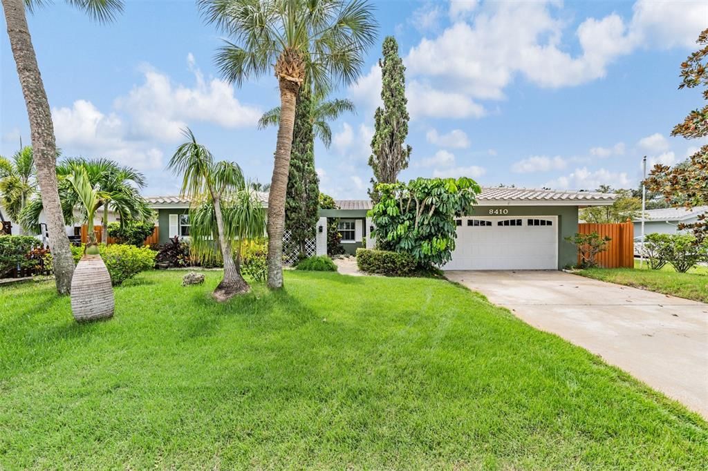 8410 BOULDER PLACE, Tampa, FL 33615