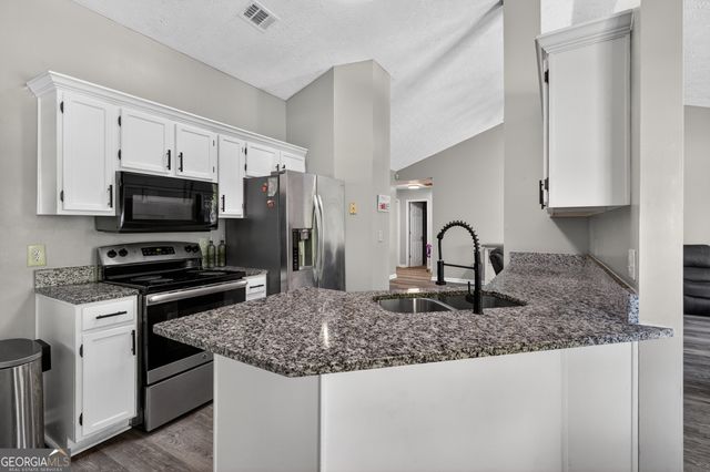 105 PRESTWYCK, Lawrenceville, GA 30043