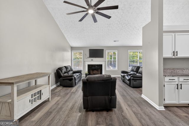 105 PRESTWYCK, Lawrenceville, GA 30043