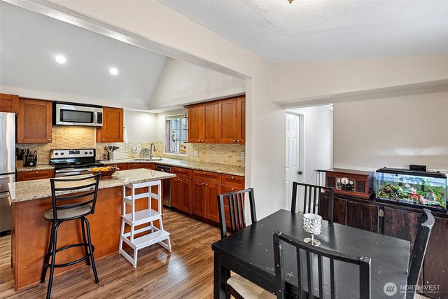 1325 Carr Boulevard, Bremerton, WA 98312