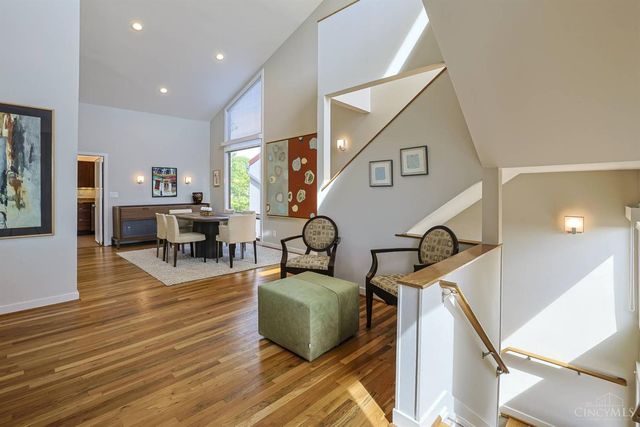 1022 Hatch Street, Cincinnati, OH 45202