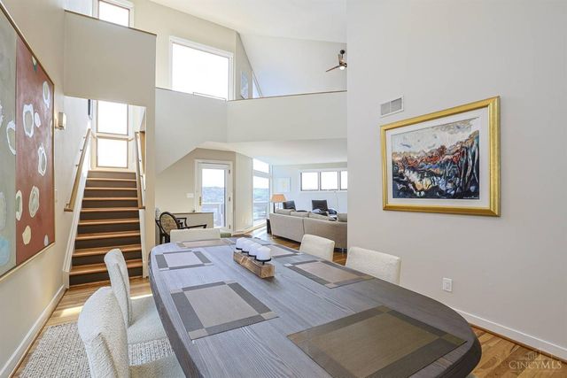 1022 Hatch Street, Cincinnati, OH 45202