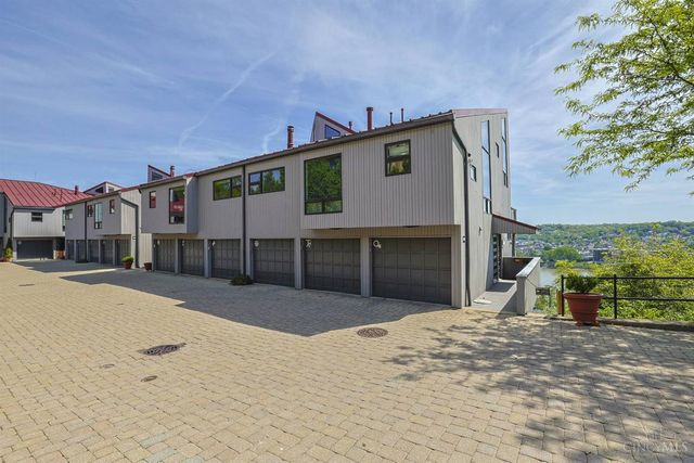1022 Hatch Street, Cincinnati, OH 45202