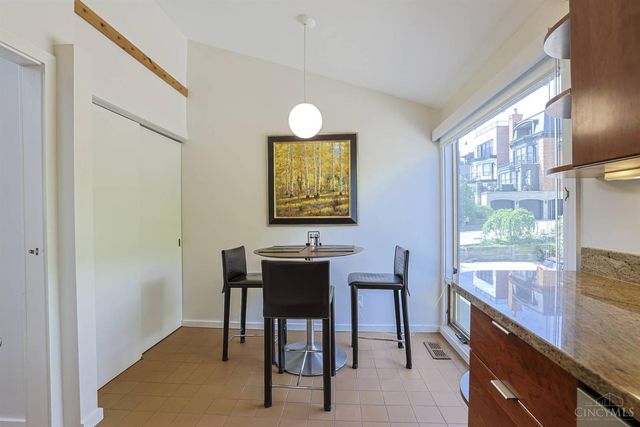 1022 Hatch Street, Cincinnati, OH 45202