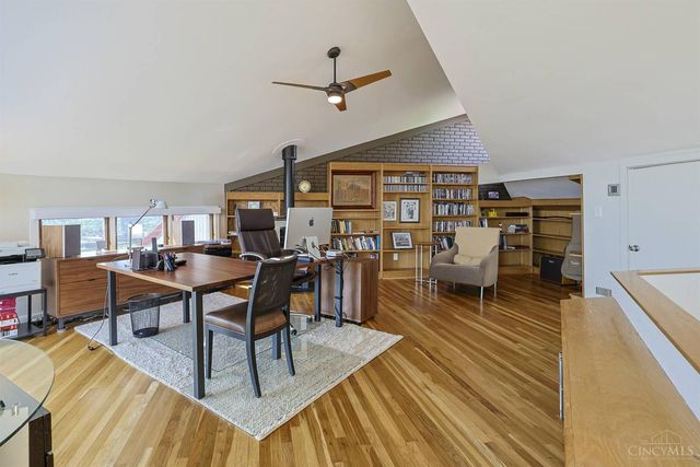 1022 Hatch Street, Cincinnati, OH 45202