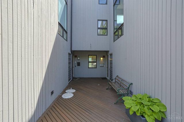1022 Hatch Street, Cincinnati, OH 45202