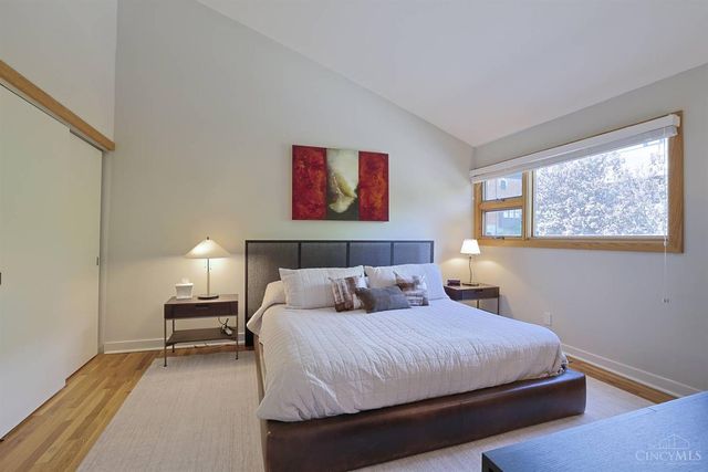 1022 Hatch Street, Cincinnati, OH 45202