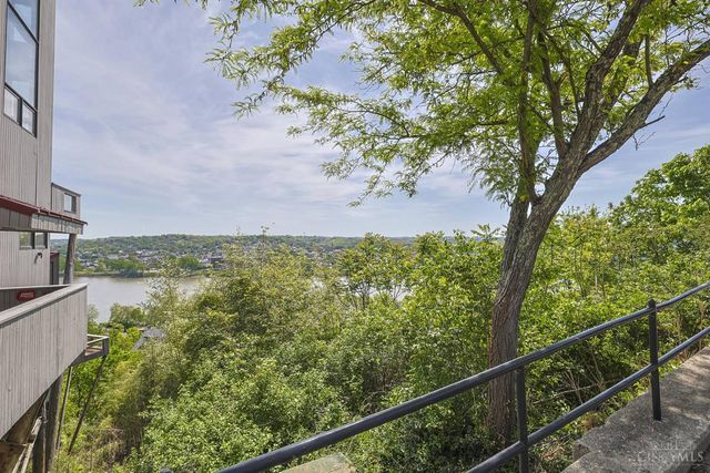 1022 Hatch Street, Cincinnati, OH 45202