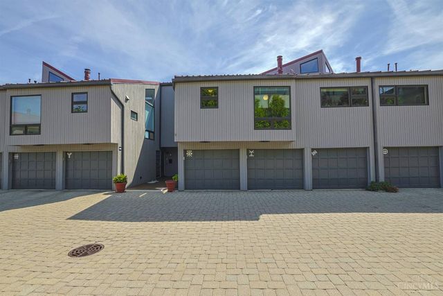 1022 Hatch Street, Cincinnati, OH 45202