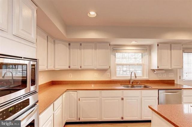 14213 FLORAL PARK DR, North Potomac, MD 20878