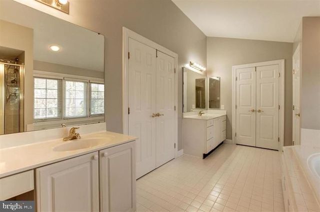 14213 FLORAL PARK DR, North Potomac, MD 20878