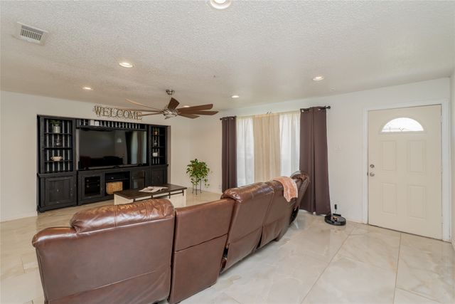 4133 Sherwood Drive, Mesquite, TX 75150