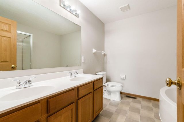 1665 Daffodil Place, Lewis Center, OH 43035