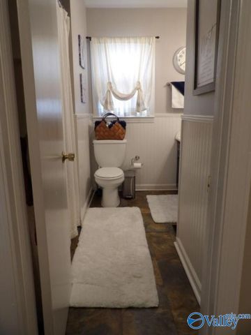 2009 8th Street SE, Decatur, AL 35601