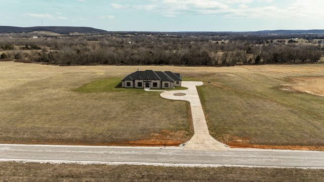 8950 Eagle Prairie Road, Fair Grove, MO 65648