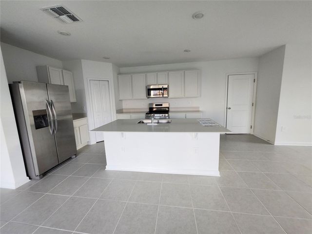 2704 LOOKOUT RIDGE RD, Lake Hamilton, FL 33851