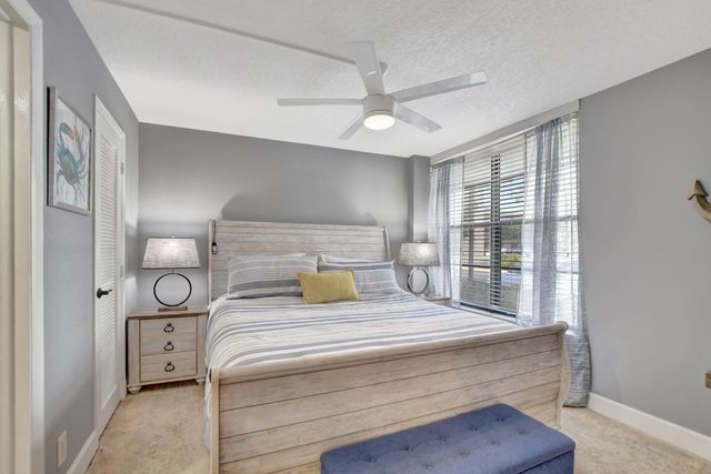 14 Royal Palm Way 102, Boca Raton, FL 33432