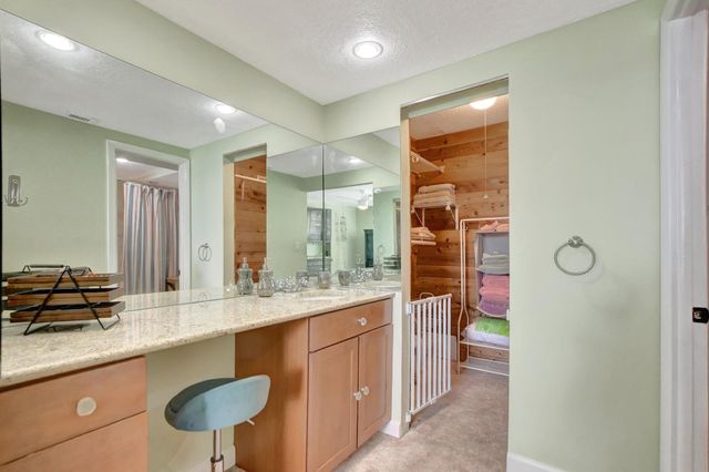 14 Royal Palm Way 102, Boca Raton, FL 33432