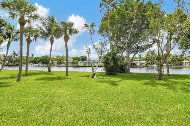 14 Royal Palm Way 102, Boca Raton, FL 33432