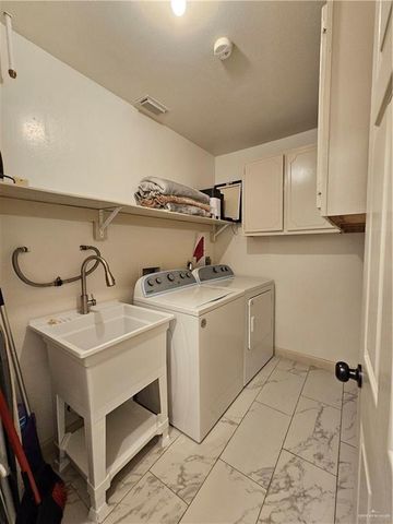 2704 N 6th Street, Mcallen, TX 78501