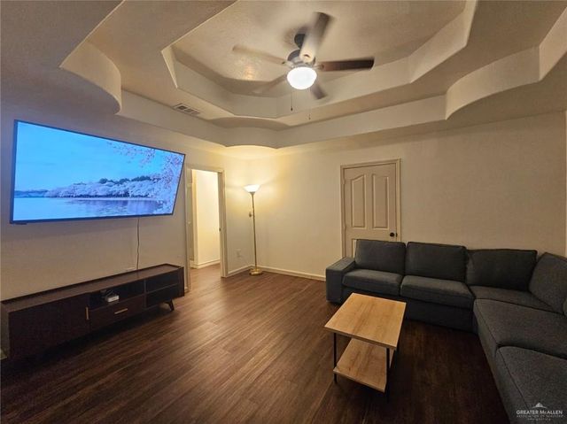 2704 N 6th Street, Mcallen, TX 78501
