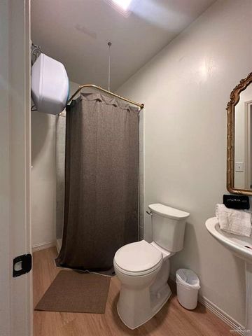2704 N 6th Street, Mcallen, TX 78501