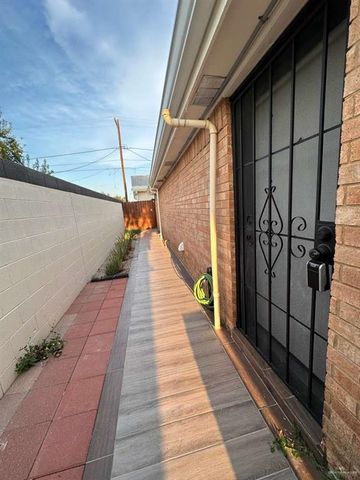 2704 N 6th Street, Mcallen, TX 78501