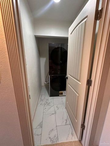 2704 N 6th Street, Mcallen, TX 78501