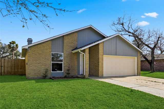 20130 Misty Pines Drive, Humble, TX 77346