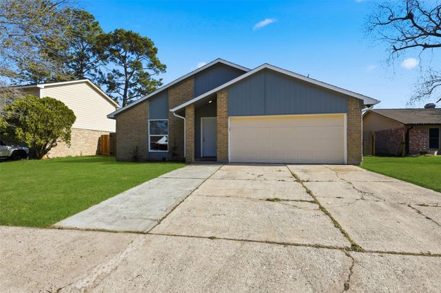 20130 Misty Pines Drive, Humble, TX 77346