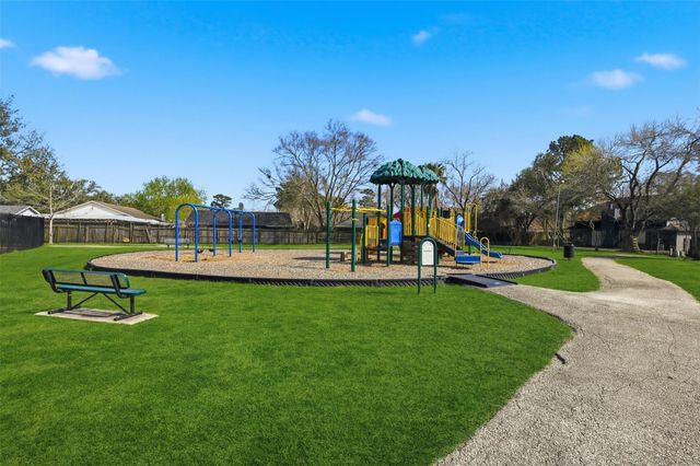 20130 Misty Pines Drive, Humble, TX 77346