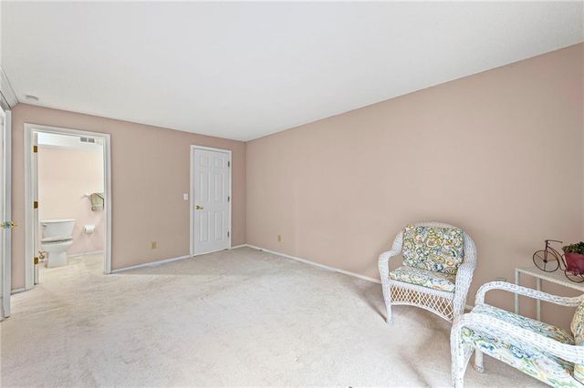 12708 W 110th Terrace, Overland Park, KS 66210