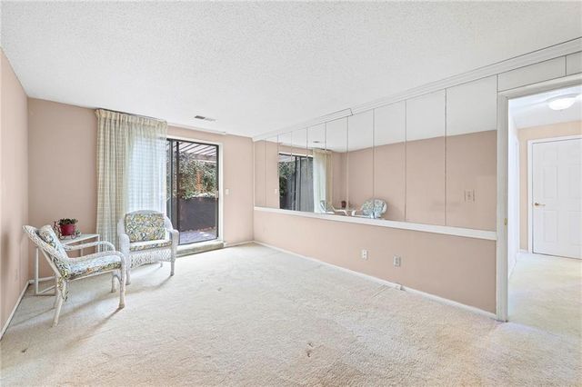 12708 W 110th Terrace, Overland Park, KS 66210