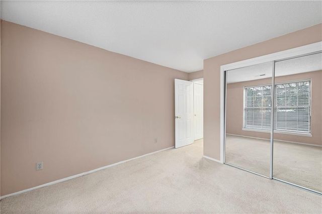 12708 W 110th Terrace, Overland Park, KS 66210