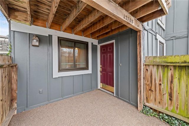 12708 W 110th Terrace, Overland Park, KS 66210