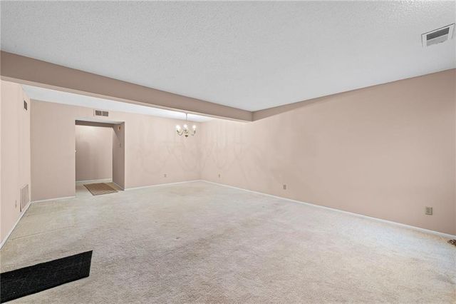 12708 W 110th Terrace, Overland Park, KS 66210