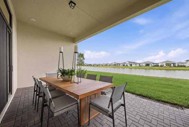 5374 Saint Armands Way, Westlake, FL 33470