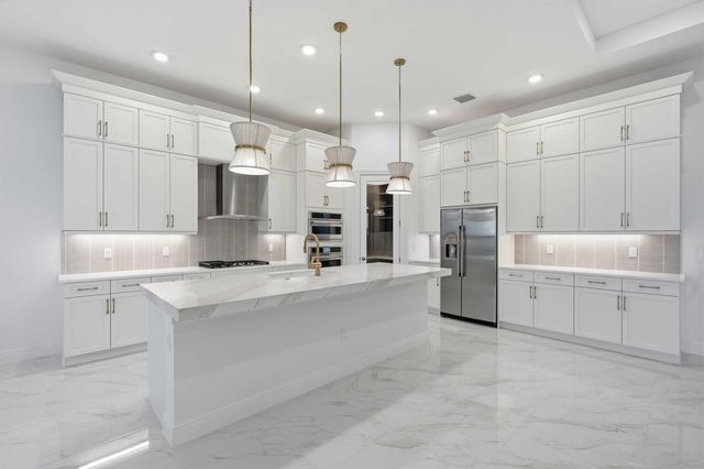5374 Saint Armands Way, Westlake, FL 33470
